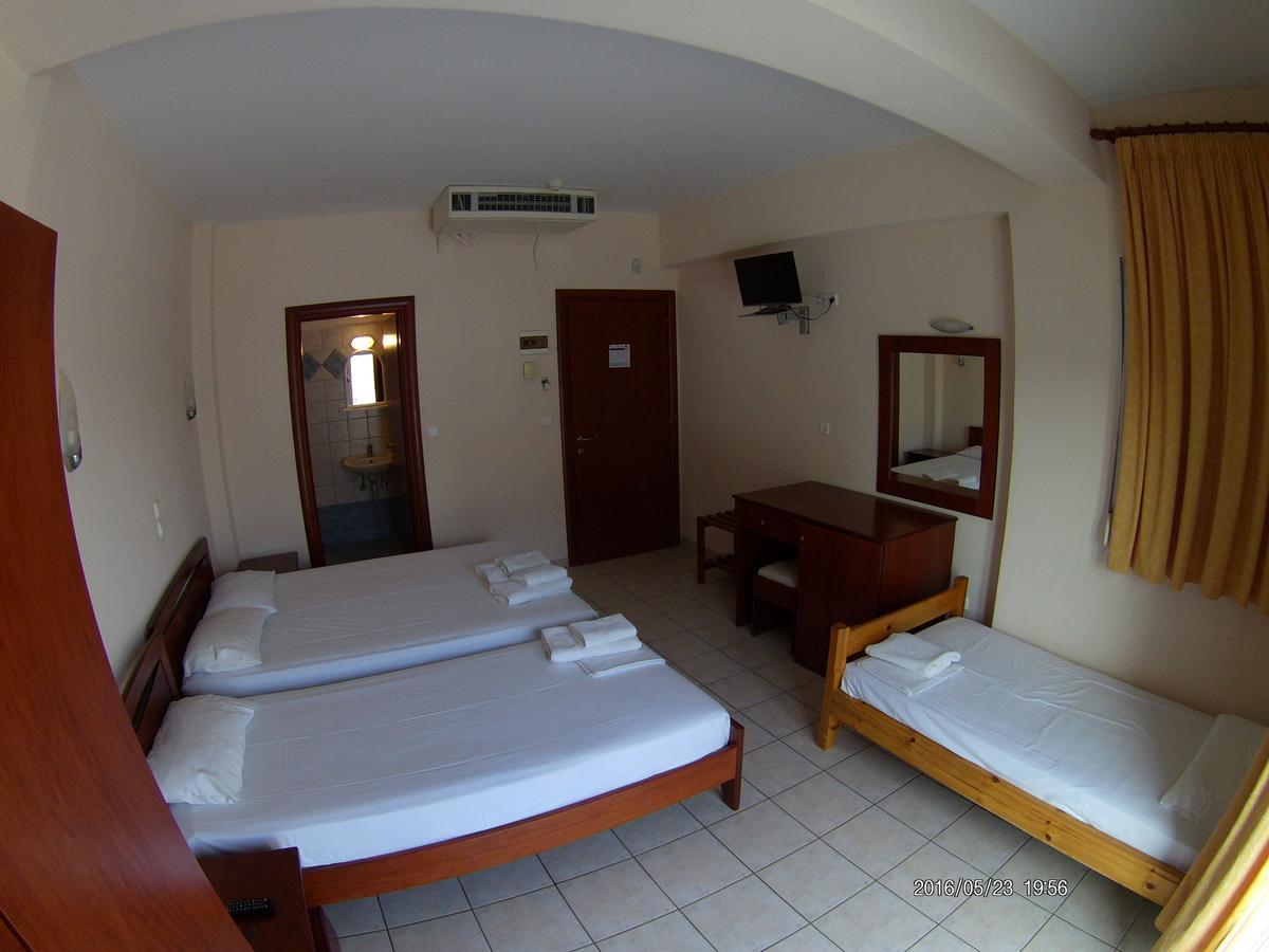 Hotel Akrogiali Korinos Exterior photo